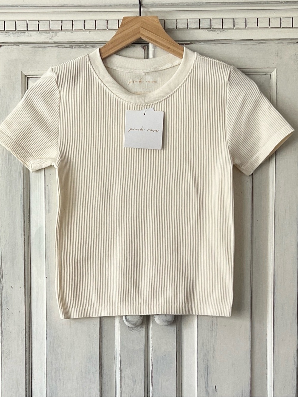 🟠NWT PINK ROSE Short Sleeve Ribbed Top in Winter White LARGE
